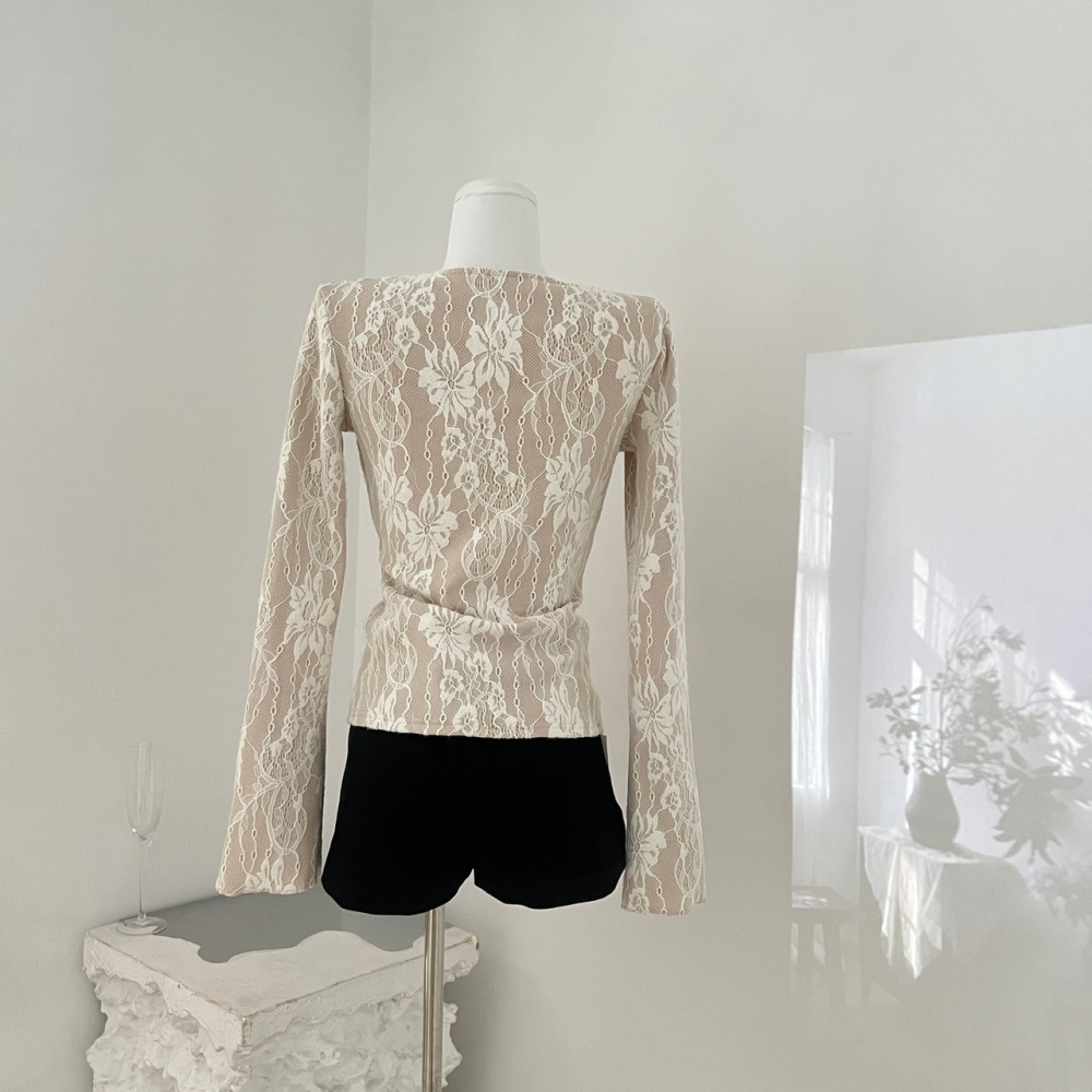 Self heating lace autumn and winter tops for women
