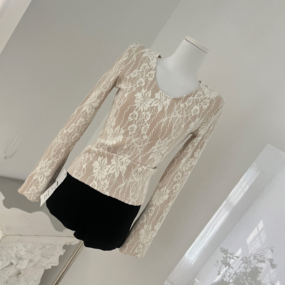 Self heating lace autumn and winter tops for women