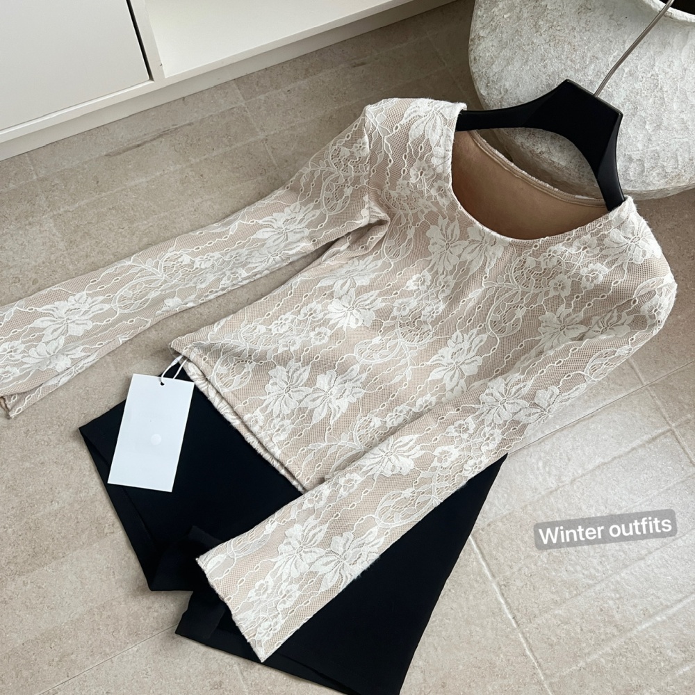 Self heating lace autumn and winter tops for women