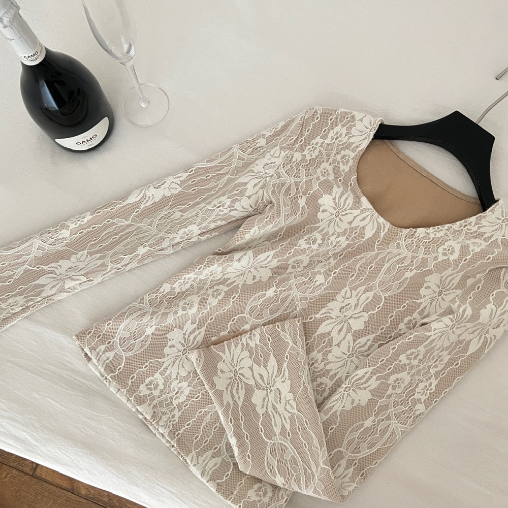 Self heating lace autumn and winter tops for women