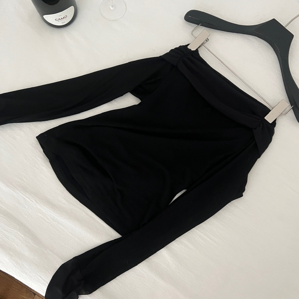 Flat shoulder fold tops gauze knitted skirt a set