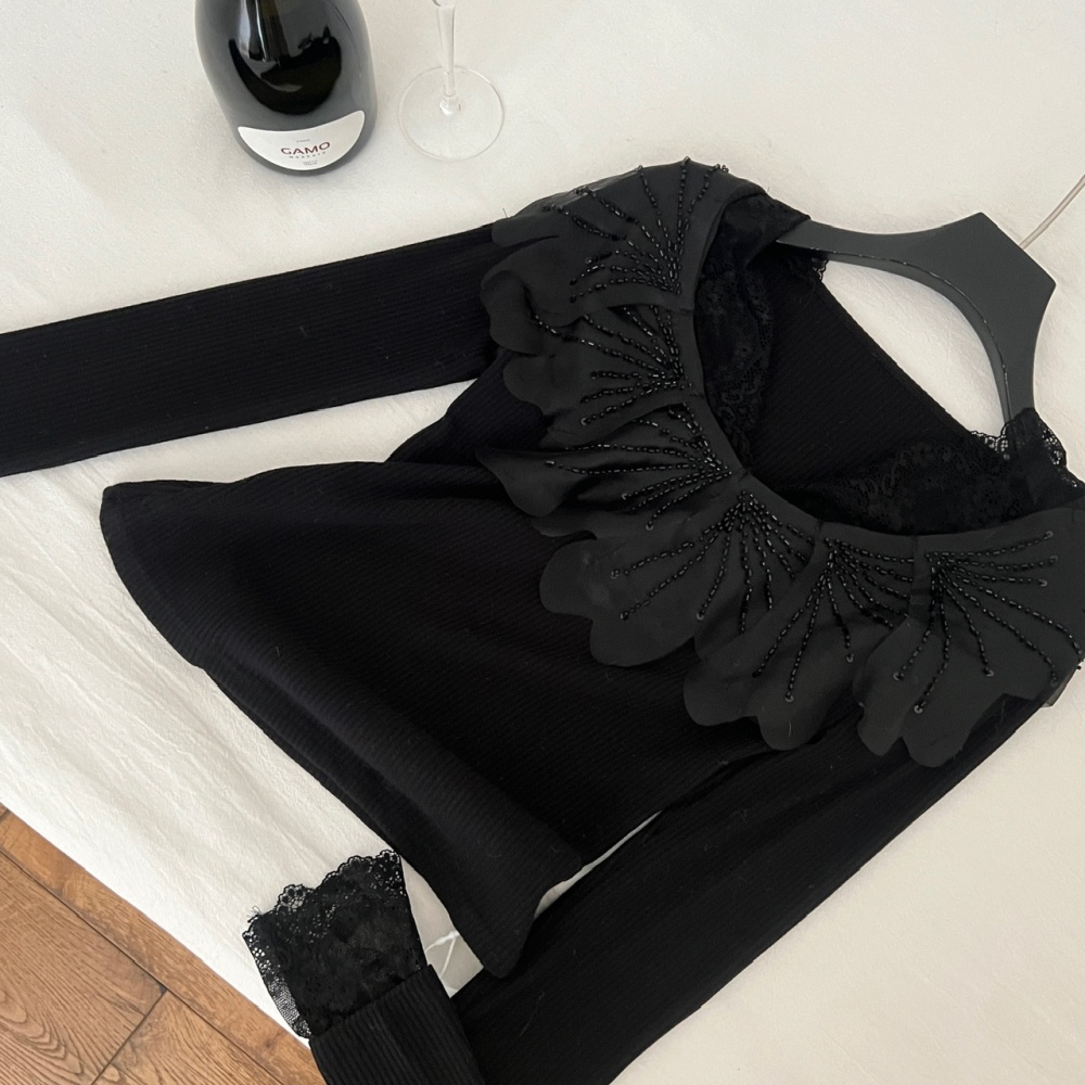 All-match V-neck bottoming knitted lace sweater for women