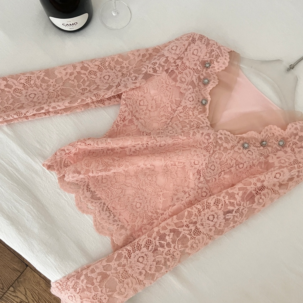 Gauze V-neck sueding lace bottoming tops