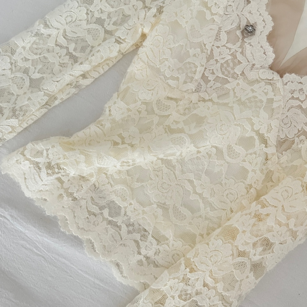 Gauze V-neck sueding lace bottoming tops