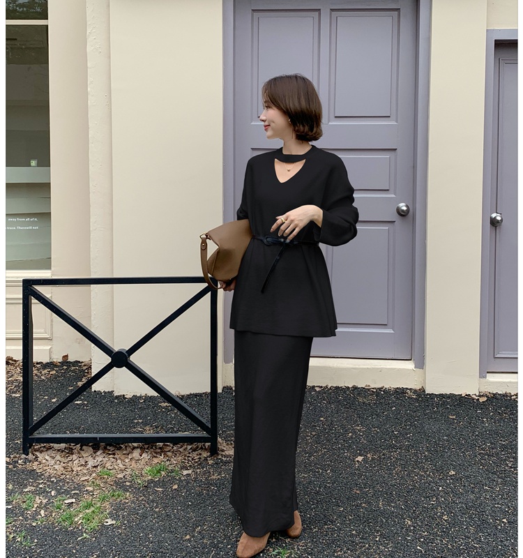 Halter lazy skirt slim V-neck sweater a set for women