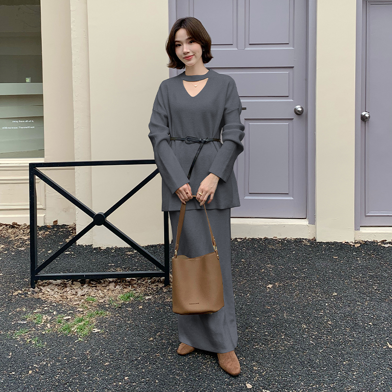 Halter lazy skirt slim V-neck sweater a set for women