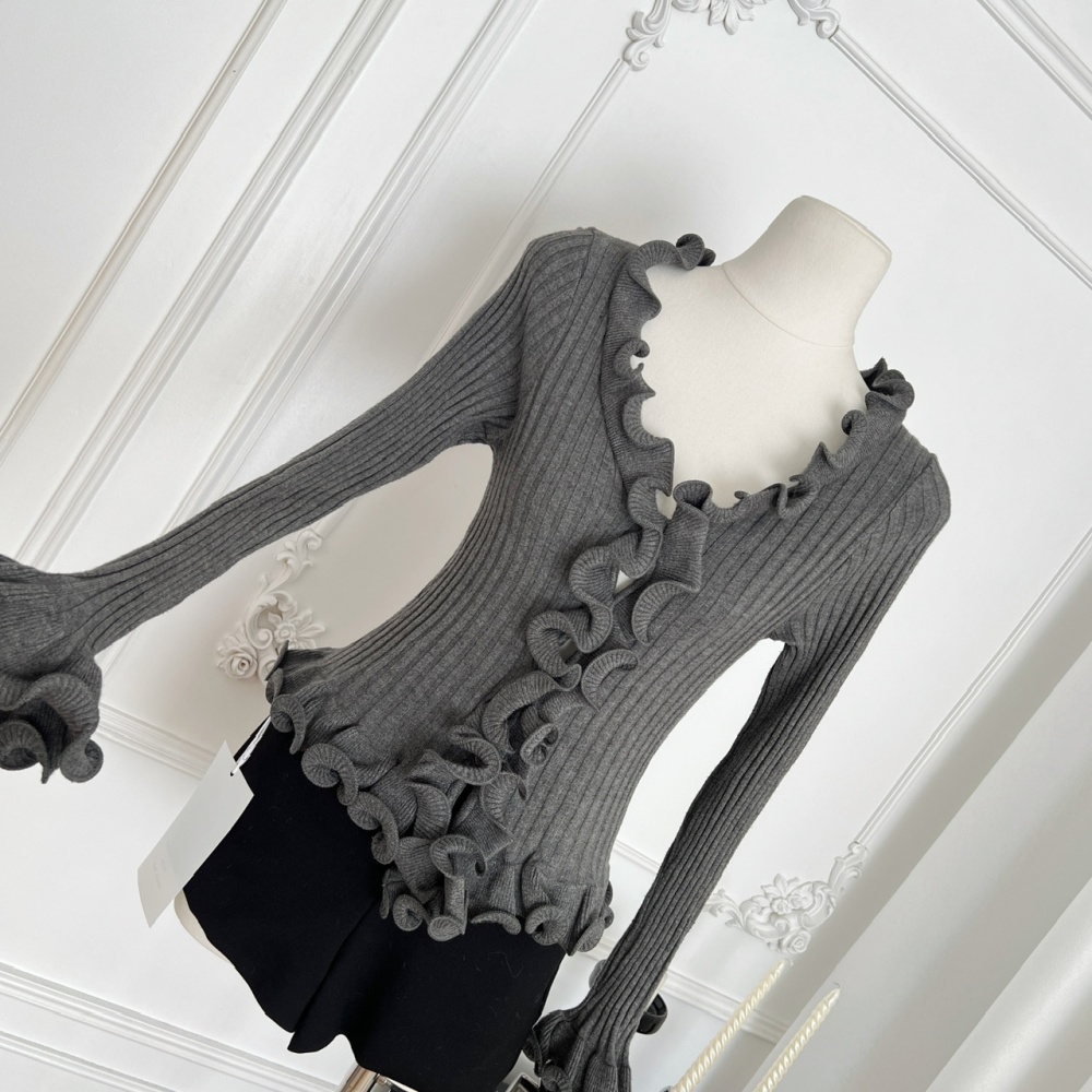 Beige slim sweater spring and autumn wood ear bottoming shirt