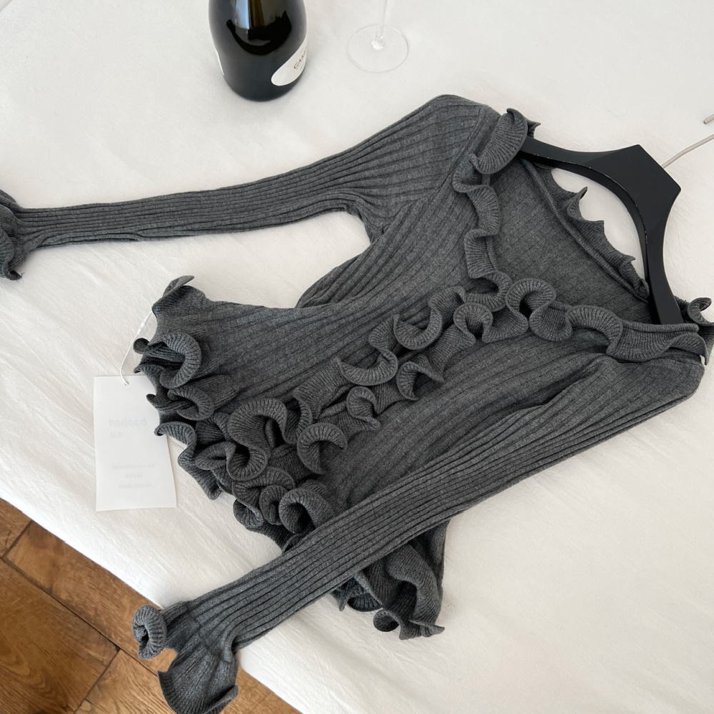 Beige slim sweater spring and autumn wood ear bottoming shirt