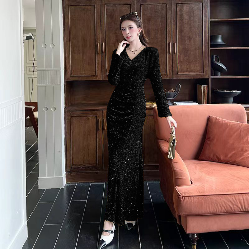 Autumn V-neck dress fashion package hip long dress