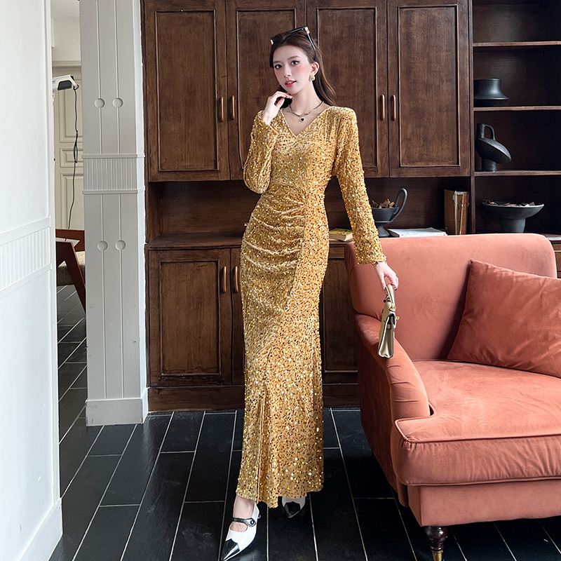 Autumn V-neck dress fashion package hip long dress