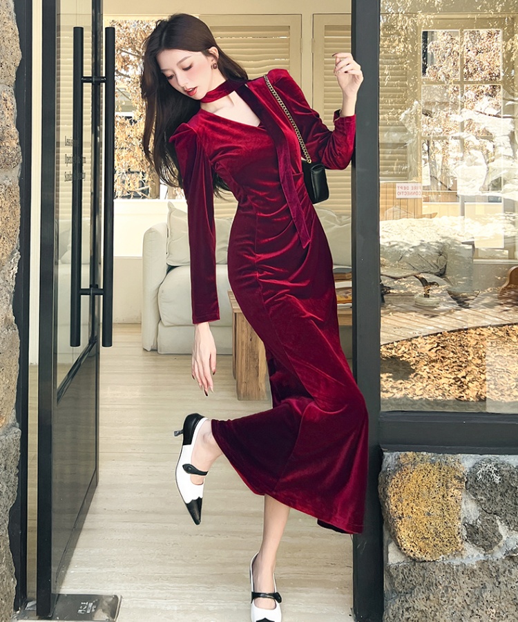 Temperament fashion long dress package hip golden velvet dress