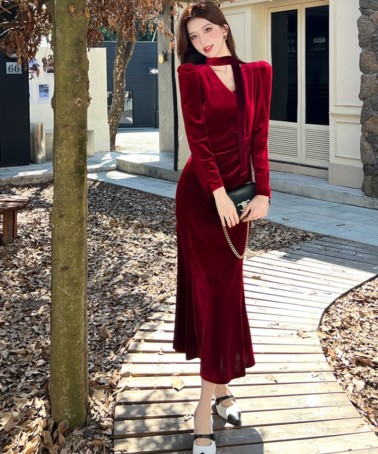 Temperament fashion long dress package hip golden velvet dress