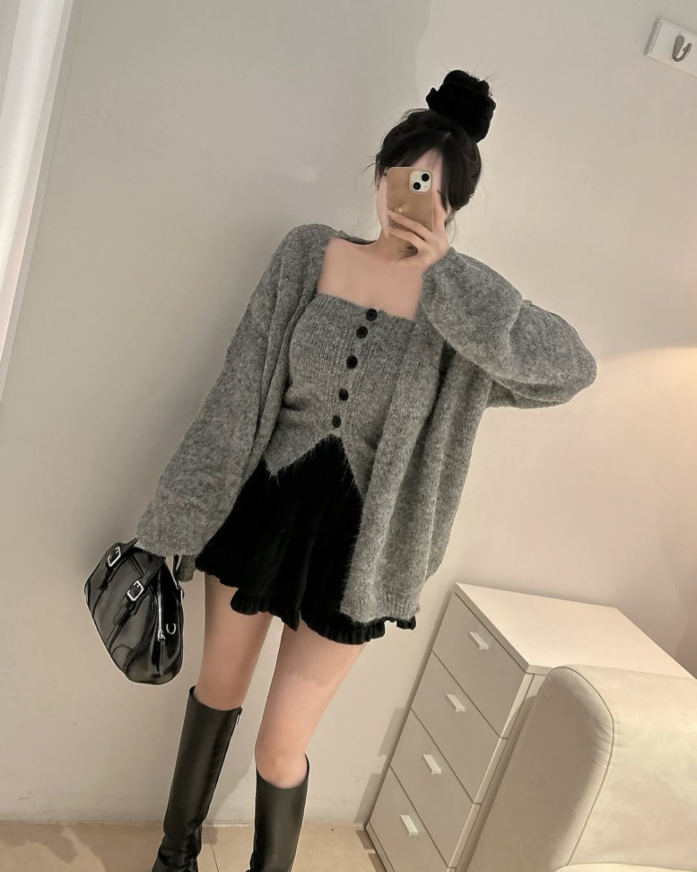 Knitted cardigan wrapped chest vest a set for women