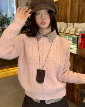 Winter pink loose sweater wears outside thick lazy tops