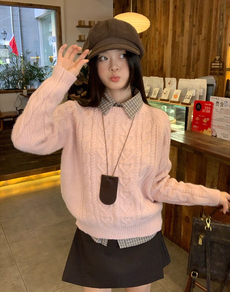 Winter pink loose sweater wears outside thick lazy tops