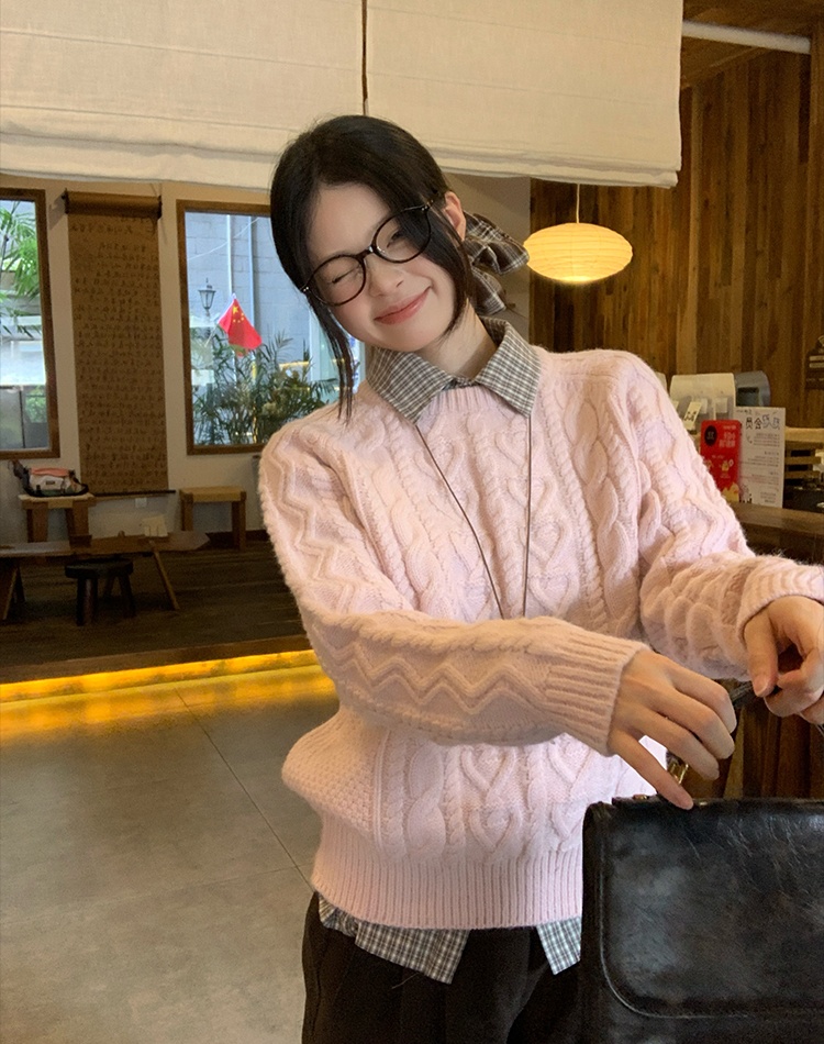 Winter pink loose sweater wears outside thick lazy tops