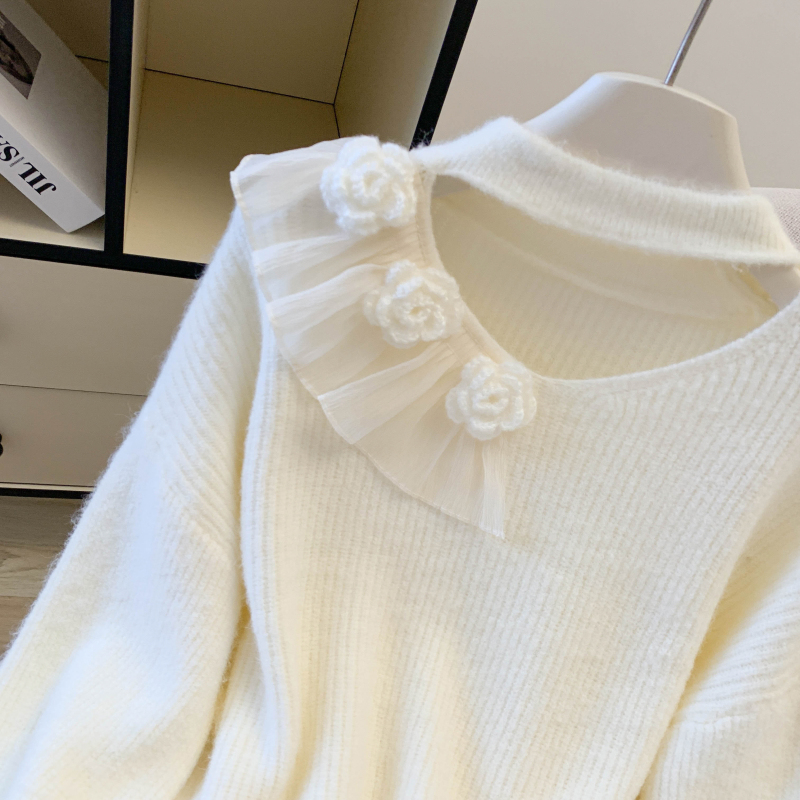 Hollow stereoscopic France style niche sweater