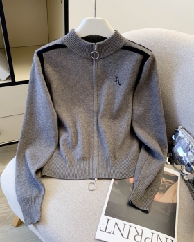 Embroidery zip cardigan thick bottoming shirt for women