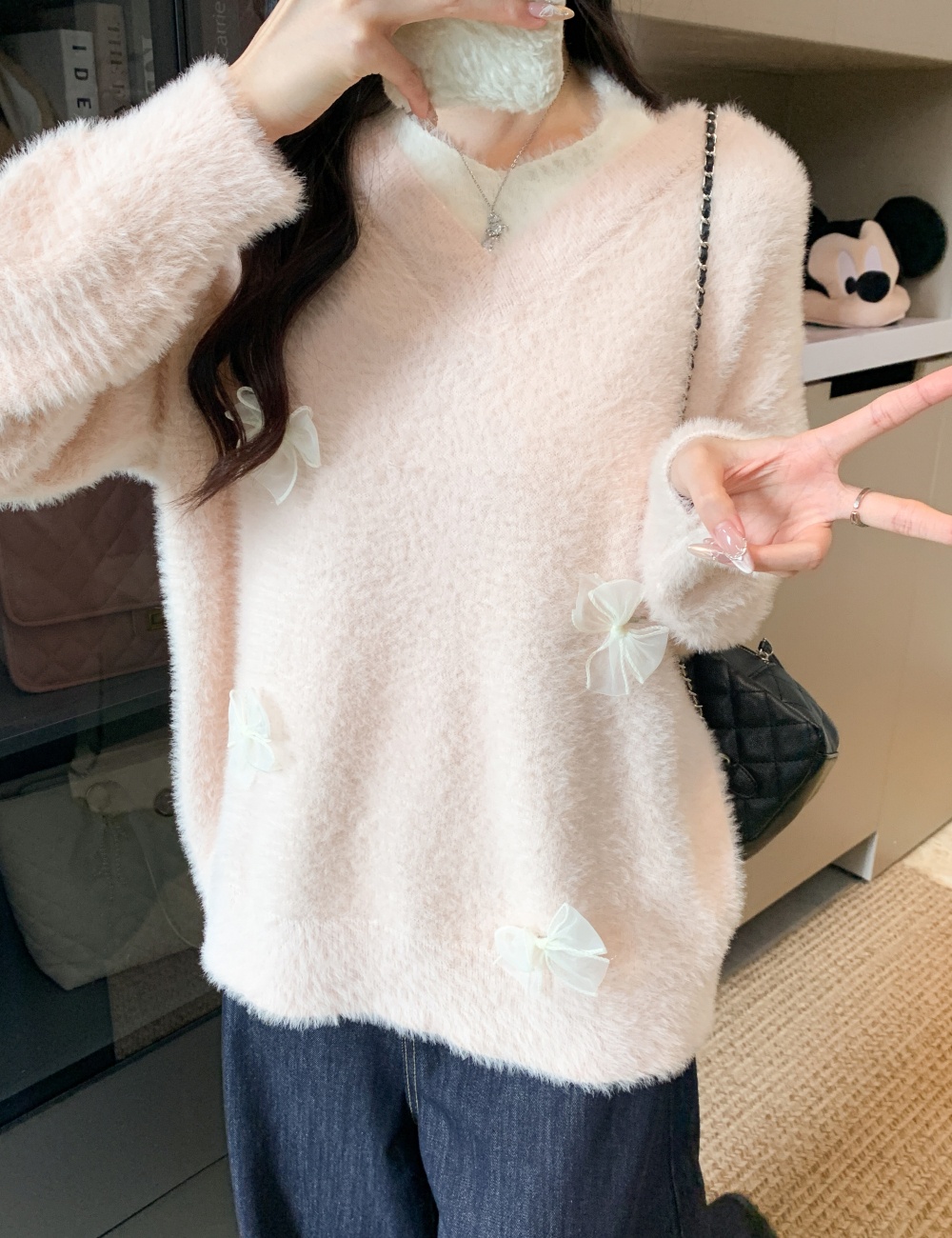 V-neck autumn and winter sweater bow tops for women