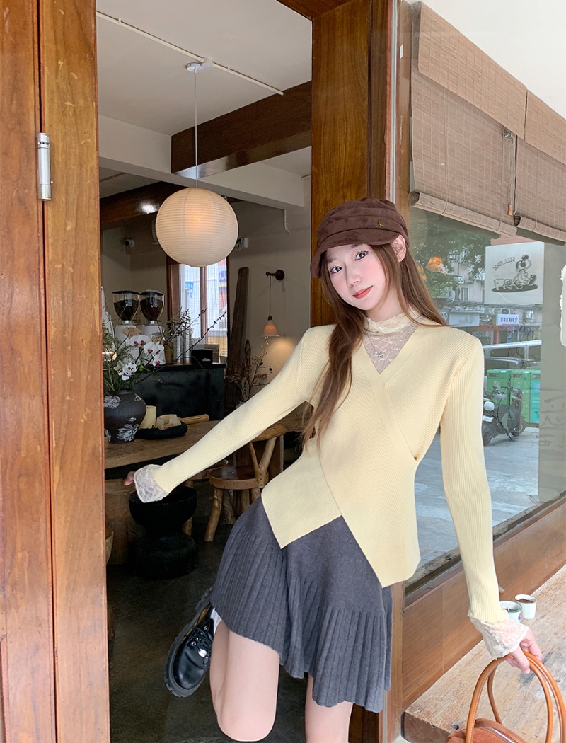 Autumn and winter enticement bottoming shirt lace tops