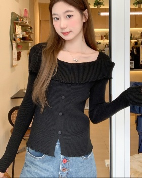 Horizontal collar tops bottoming shirt for women