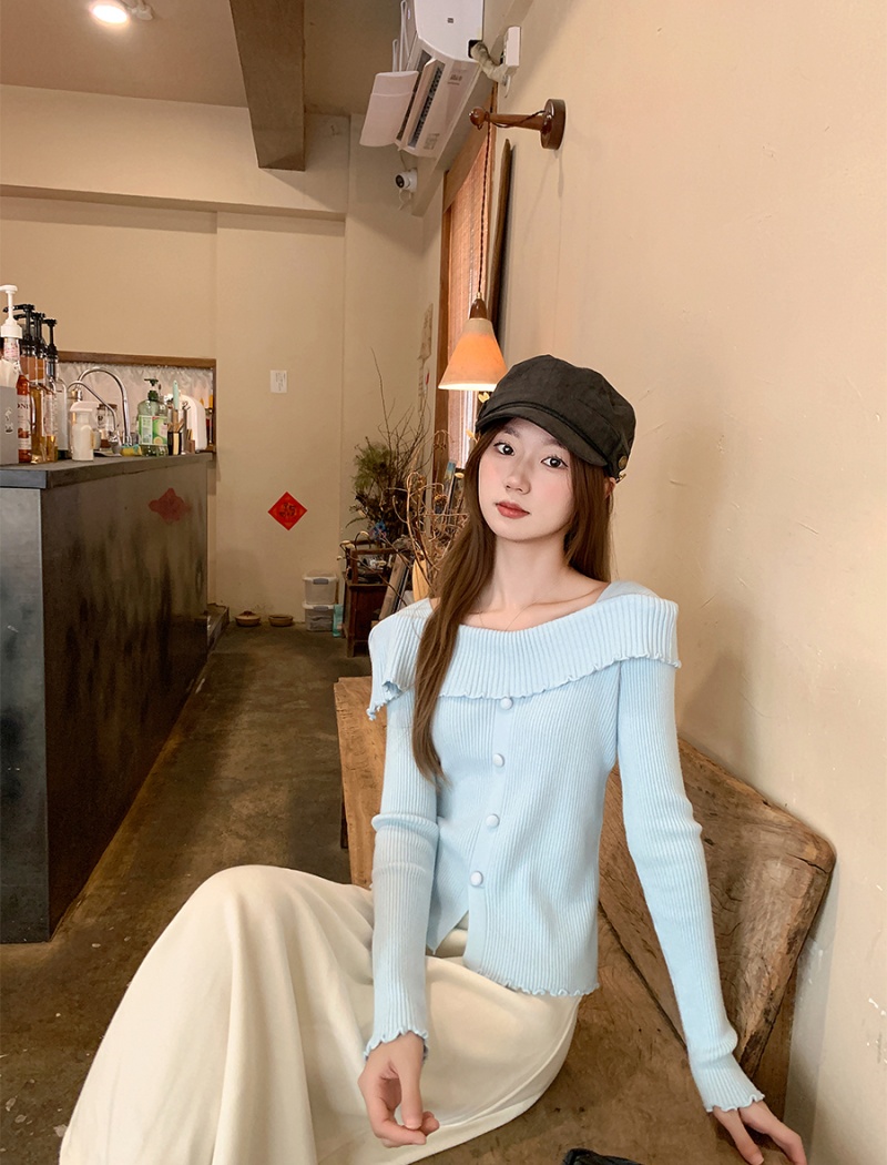 Horizontal collar tops bottoming shirt for women