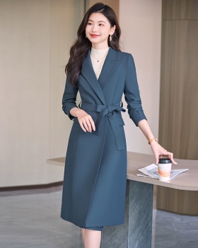 Long temperament windbreaker ladies coat for women