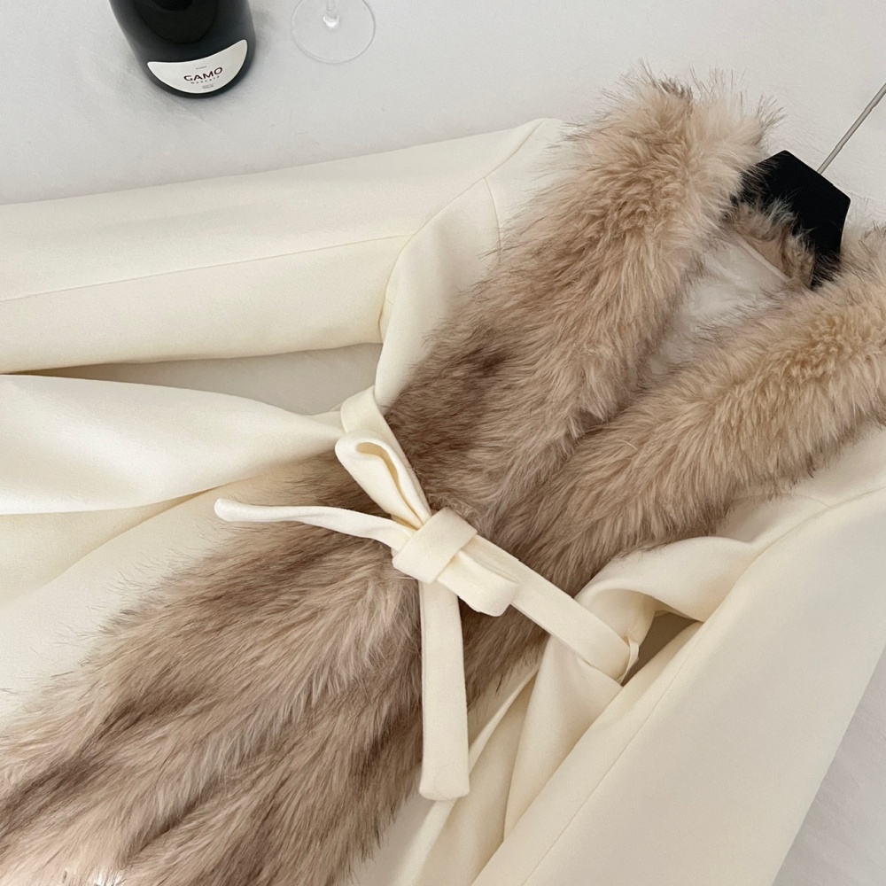 Woolen pinched waist overcoat faux fur white dress