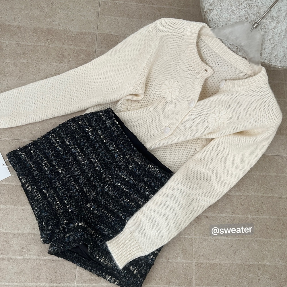 Stereoscopic sweater cardigan a set for women