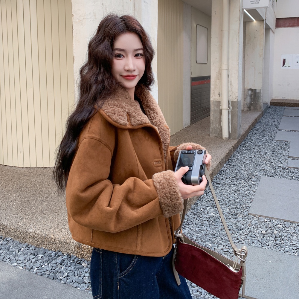 Winter elmo wear coat