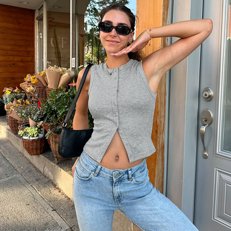 Fashion European style cardigan buckle knitted vest