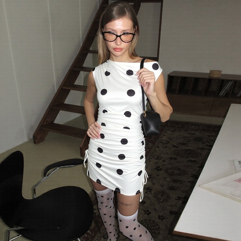Slim fashion oblique collar printing sexy pinched waist dress