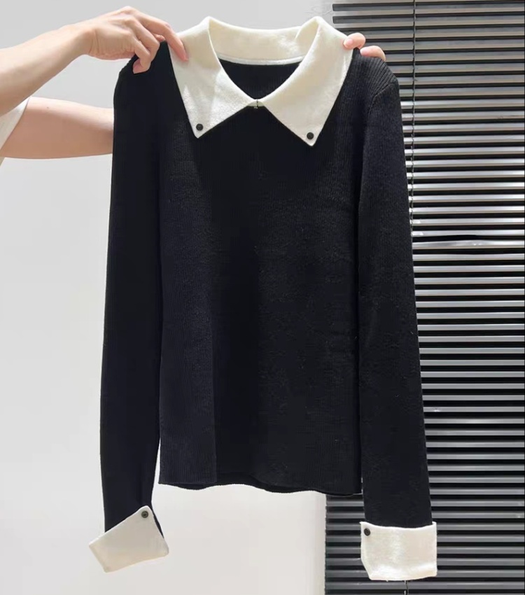 Wears outside sweater bottoming shirt for women