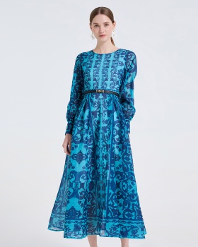 Long sleeve slim big skirt high waist round neck dress