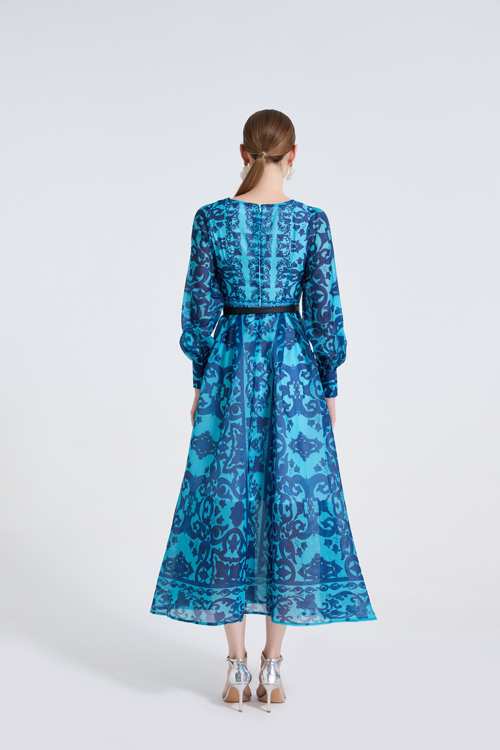 Long sleeve slim big skirt high waist round neck dress