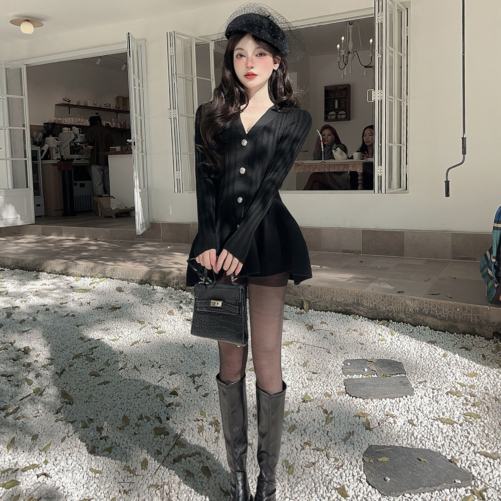 Black knitted T-back chanelstyle dress for women