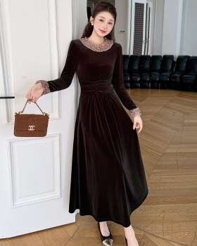 Slim wood ear temperament velvet splice dress
