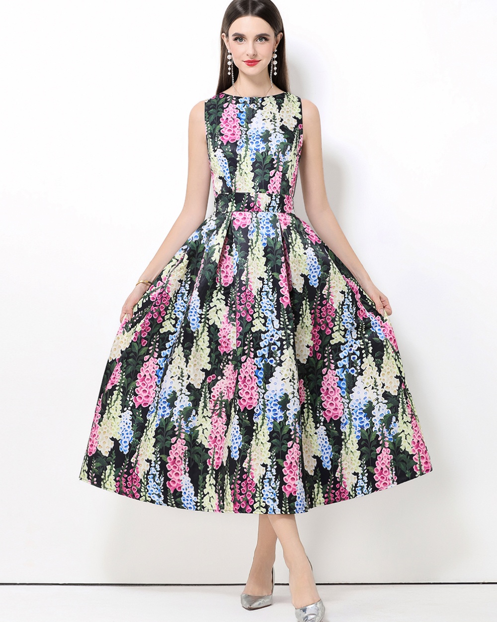 Pinched waist A-line clipping sleeveless dress