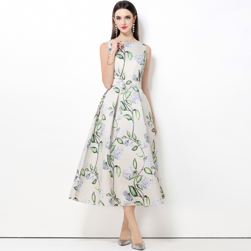 A-line clipping pinched waist stereoscopic dress