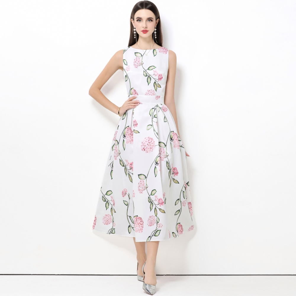 Sleeveless clipping stereoscopic dress