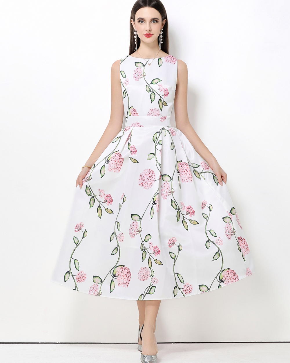 Sleeveless clipping stereoscopic dress