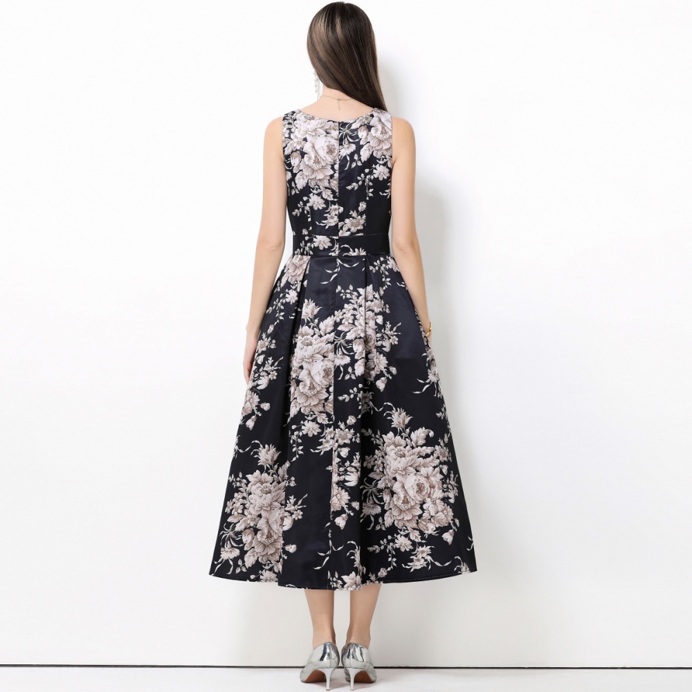 Sleeveless high waist pinched waist A-line dress