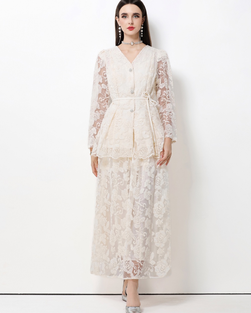 Embroidery dress long skirt a set