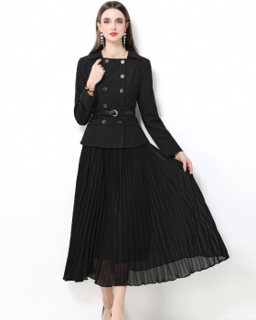 Long sleeve black lapel Pseudo-two splice dress
