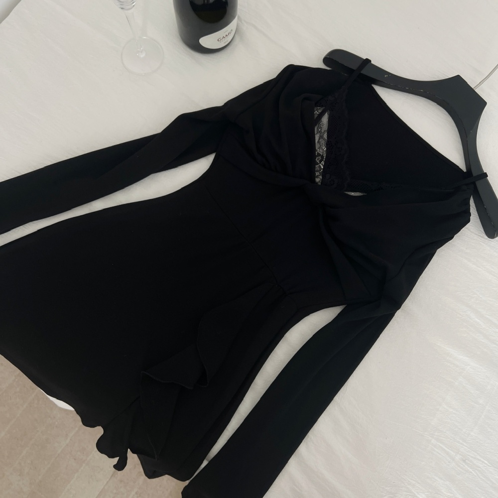 Knitted lotus leaf edges enticement dress for women