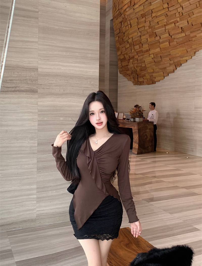 Temperament niche fashion fold V-neck T-shirt