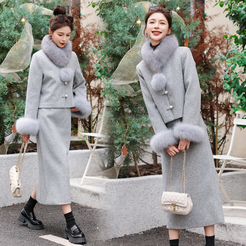 Scarf sleeve duck down down coat fox fur coat a set