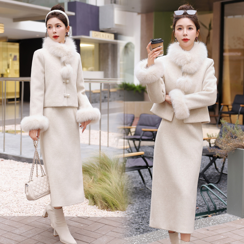 Scarf sleeve duck down down coat fox fur coat a set