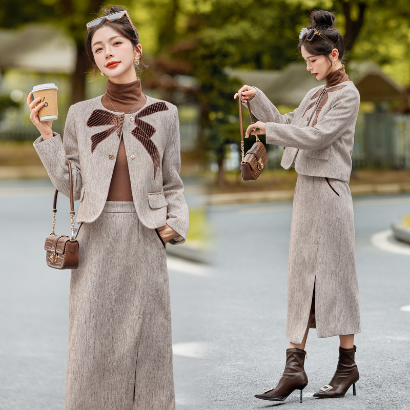 Beading chanelstyle coat embroidery skirt a set