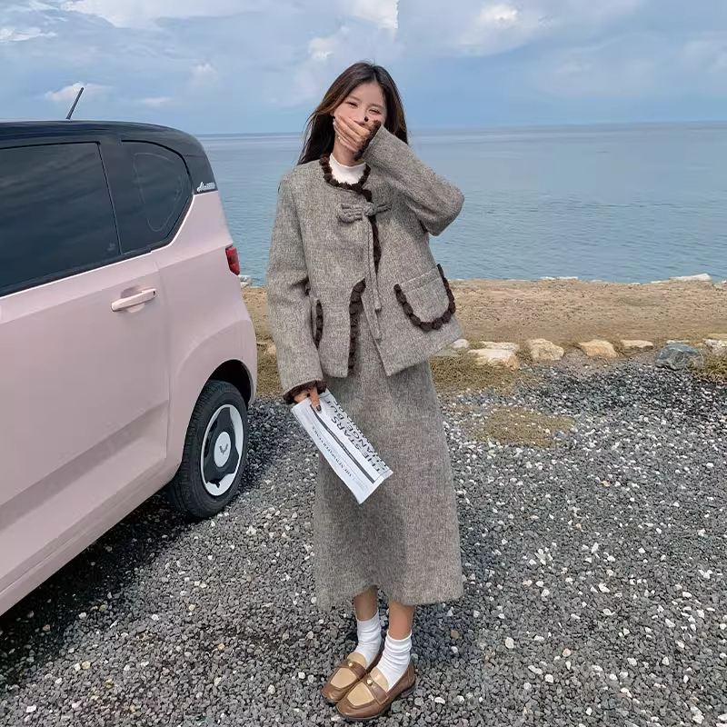 Temperament chanelstyle fashion skirt a set for women